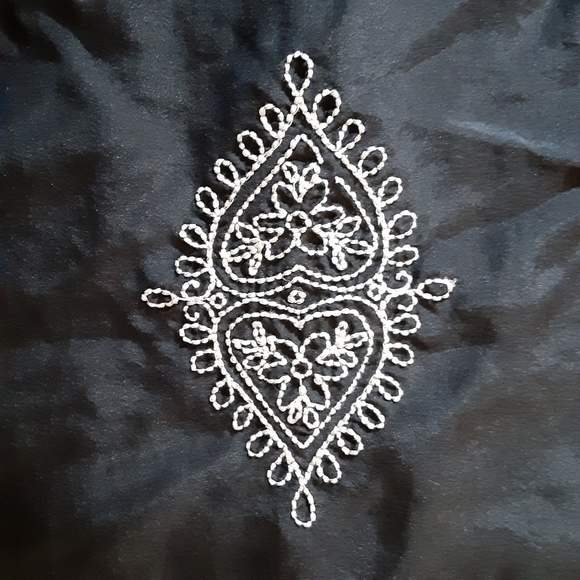 Venezia black silk blend embroidered tunic 14/16 - Picture 3 of 8